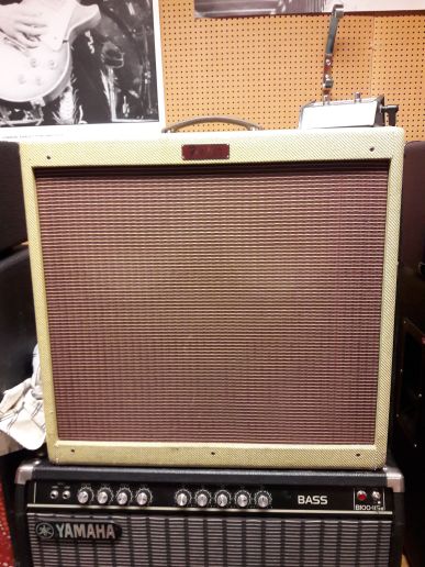 Fender (2)small.jpg