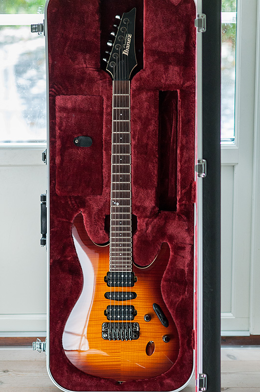 ibanez-001.jpg