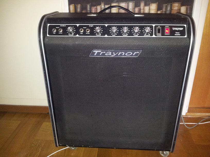 Traynor YBA-4 Front.jpg