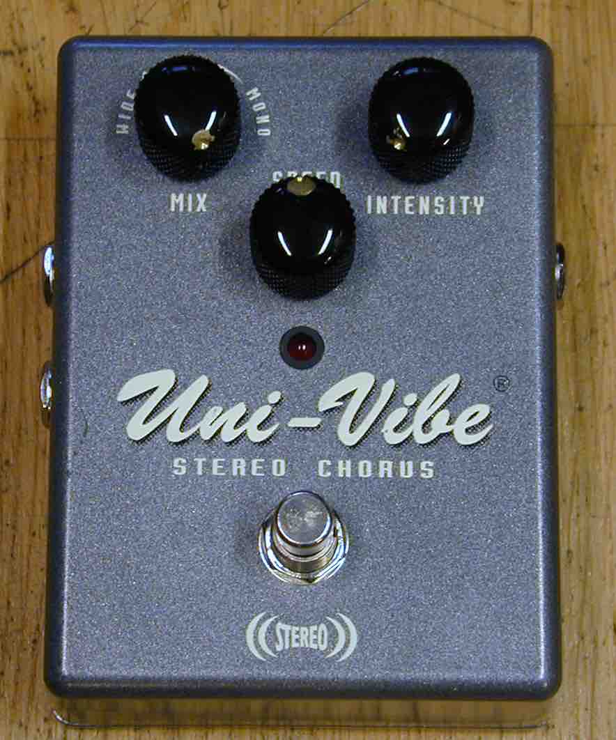 dunlop-uni-vibe-stereo-chorus-449775.jpg