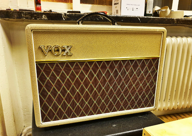 voxac10.jpg